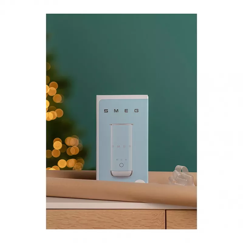 Spieniacz do mleka Smeg MFF02BLEU, 3 funkcje, nieprzywierająca powłoka, 500 W, pastelowy niebieski