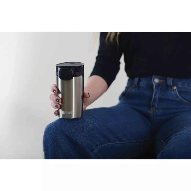SIGG 8695.50 Hot & Cold One-Hand Push-Button Vacuum Insulated Bottle, 0.27 L, Obsidian Black, Stainless Steel