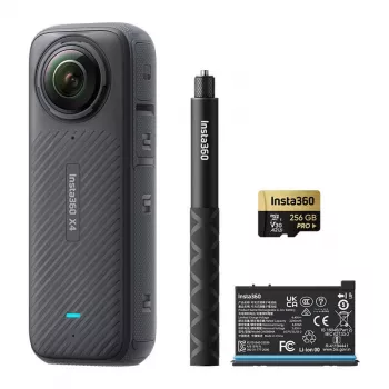 Insta360 X4 Adventure Bundle - 8K 360° Camera z Selfie Stick, Dodatkową Baterią, Kartą 64GB
