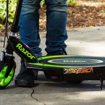 Razor Power Core E90 Hulajnoga Elektryczna - 16 km/h - Czarno-Zielona