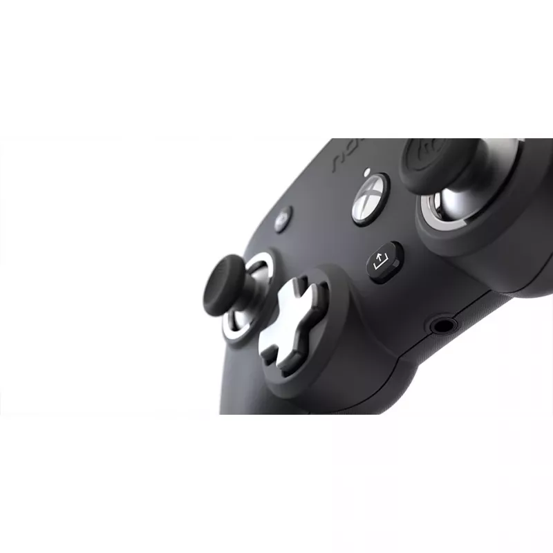 Nacon Compact Pro Przewodowy kontroler do Xbox Series X|S, Xbox One i PC – Biały