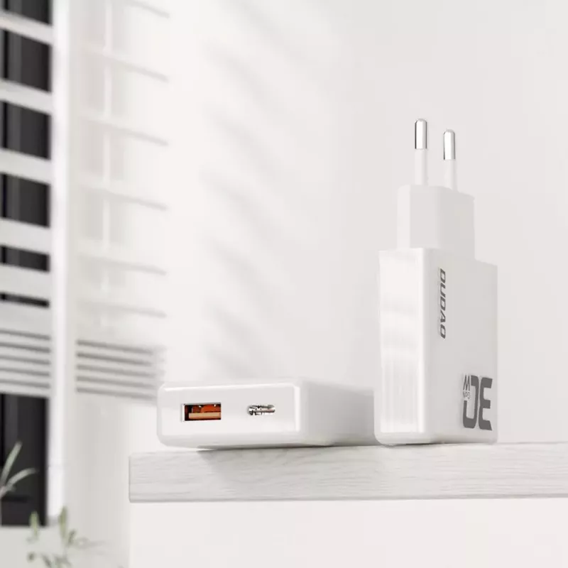 Dudao A30EU GaN 30W USB-C USB-A Ładowarka ścienna z przewodem USB-C na USB-C 1m Biały