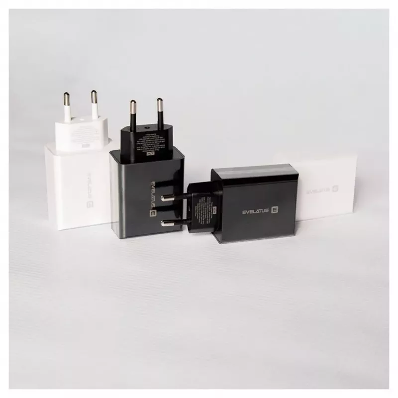 Evelatus ETC06 Travel Charger EU Wall 3 Ports 32W USB-C / USB-A2 White