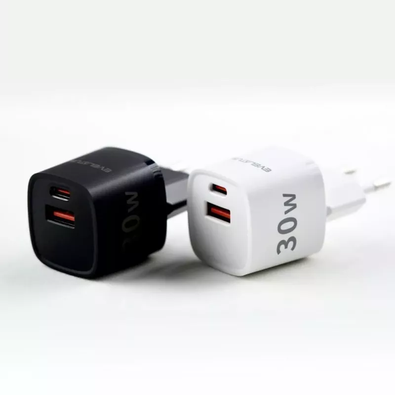 Evelatus USB-A i USB-C 30W Max EU Ładowarka Biała
