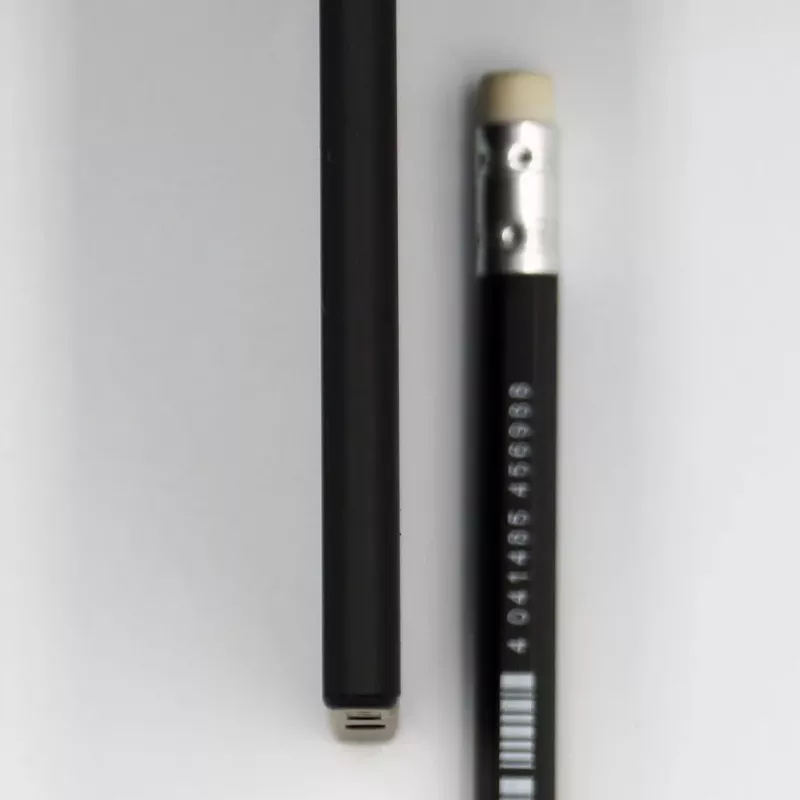 Evelatus 3000mAh Power Bank Super Slim z ładowaniem bezprzewodowym EVEP03PBSSB Czarny