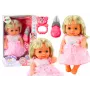 LALKA LEAN TOYS W JASNORÓŻOWEJ SUKIENCE Z FUNKCJĄ SIUSIANIA, BUTELKĄ I GRZECHOTKĄ