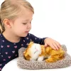 LEAN TOYS Śpiący rudy kot na poduszce figurka z futrzaną torbą z dźwiękami