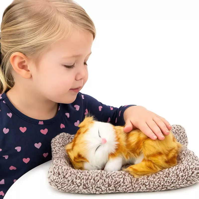 LEAN TOYS Śpiący rudy kot na poduszce figurka z futrzaną torbą z dźwiękami