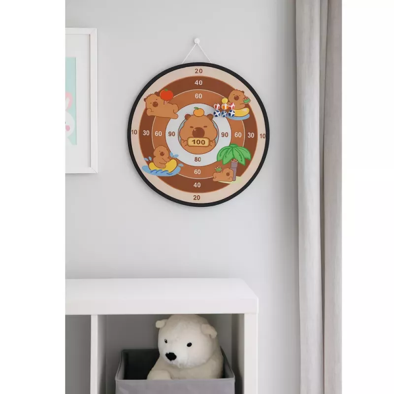 LEAN TOYS Capybara Dartboard Skill Game z Piłkami na Rzepy i Pistoletami Zabawkowymi 73,5 cm
