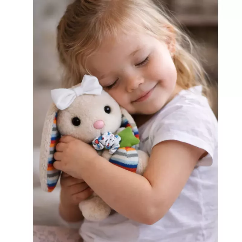 LEAN TOYS Miękki Pluszowy Królik z Nakręcaną Melodią Przytulanka Mascot Beżowy