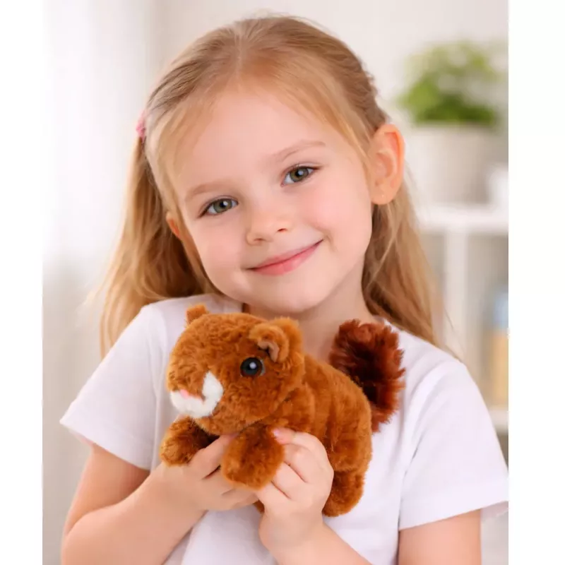 LEAN TOYS Pluszowa Interaktywna Wiewiórka w Koszyku Chodzi i Wydaje Dźwięki Brązowa