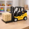 LEAN TOYS Wózek widłowy z zmotoryzowanymi metalowymi widłami do przenoszenia palet i skrzynek Żółty