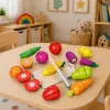 LEAN TOYS Drewniana deska do krojenia owoców i warzyw z bezpiecznym nożem i wiaderkiem 13 elementów