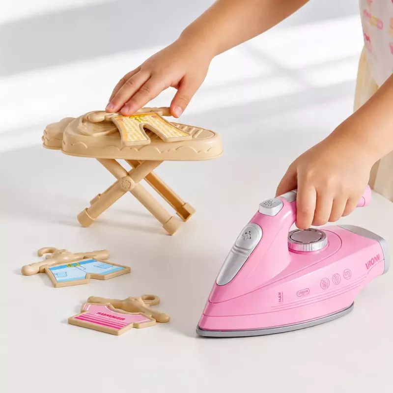 LEAN TOYS Zestaw do prasowania z żelazkiem z wibracją, światłem i dźwiękiem