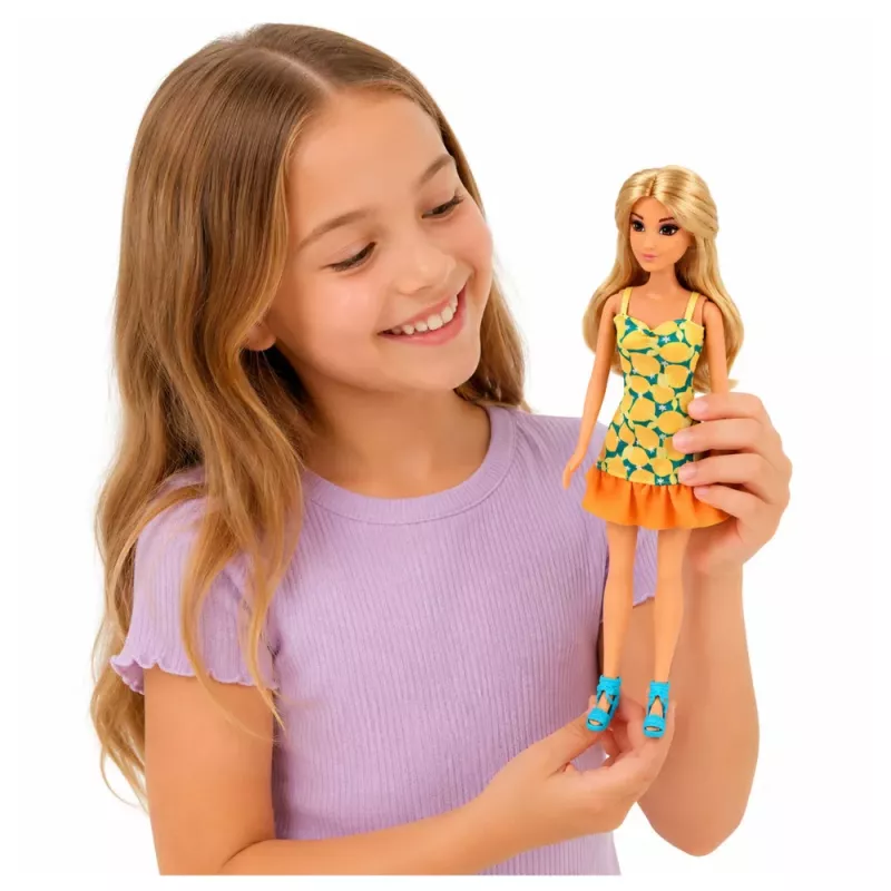 LEAN TOYS Lalka Anlily w Żółtej Sukience z Kotkiem, Ogrodowymi Meblami i Parasolką