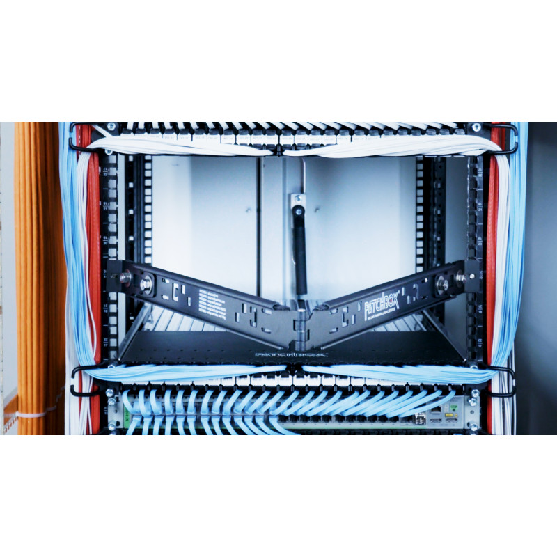 PATCHBOX Setup.exe Narzędzie do montażu w szafie RACK 19 cali, czarne