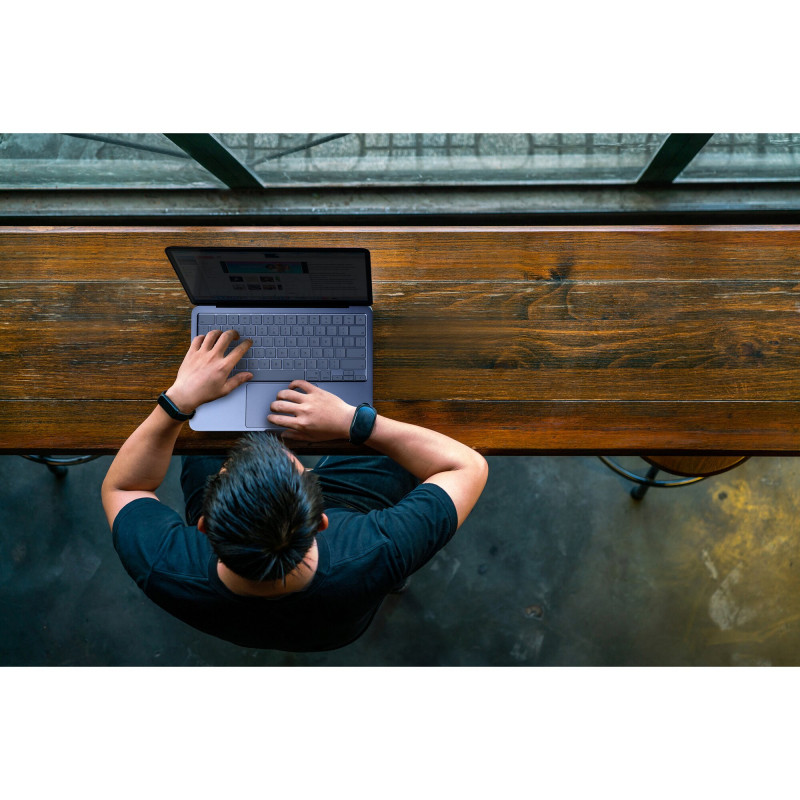 Filtr prywatności KENSINGTON do MacBook Neo 13 cali (2026) – magnetyczny, dwustronny, antyrefleksyjny, redukcja światła niebieskiego 629091