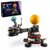 LEGO Technic Pianeta Terra e Luna in Orbita – Giochi Spaziali per Bambini e Bambine da 10 Anni in Su, Sistema Solare Giocattolo da Costruire con Pianeti