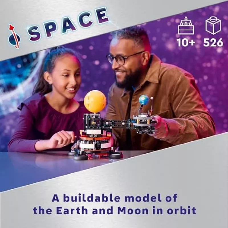 LEGO Technic Pianeta Terra e Luna in Orbita – Giochi Spaziali per Bambini e Bambine da 10 Anni in Su, Sistema Solare Giocattolo da Costruire con Pianeti