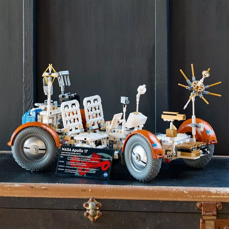 LEGO TECHNIC 42182 NASA Apollo Lunar Roving Vehicle - LRV