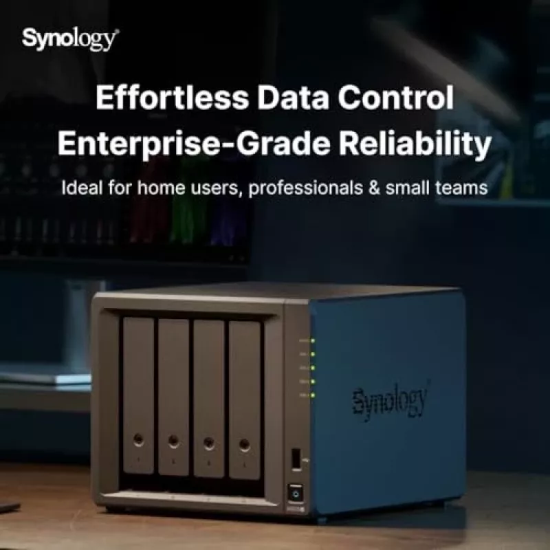 Synology DiskStation DS925+ NAS/serwer pamięci masowej Ryzen Embedded V1500B 4 GB DDR4 0 TB Czarny