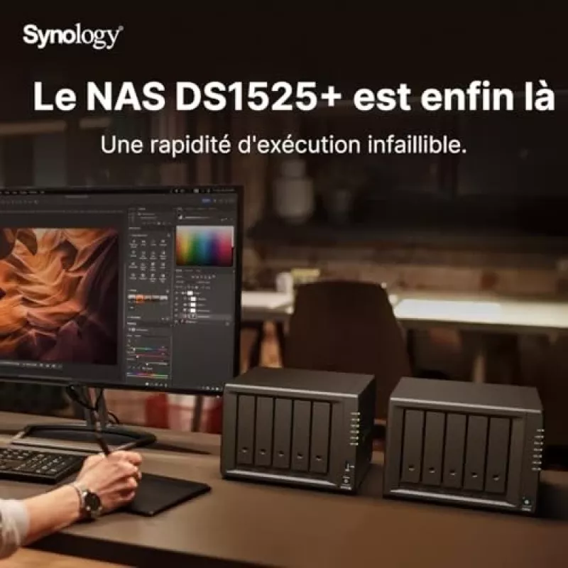 Synology DiskStation DS1525+ NAS/serwer pamięci masowej Ryzen Embedded V1500B 8 GB DDR4 0 TB Czarny