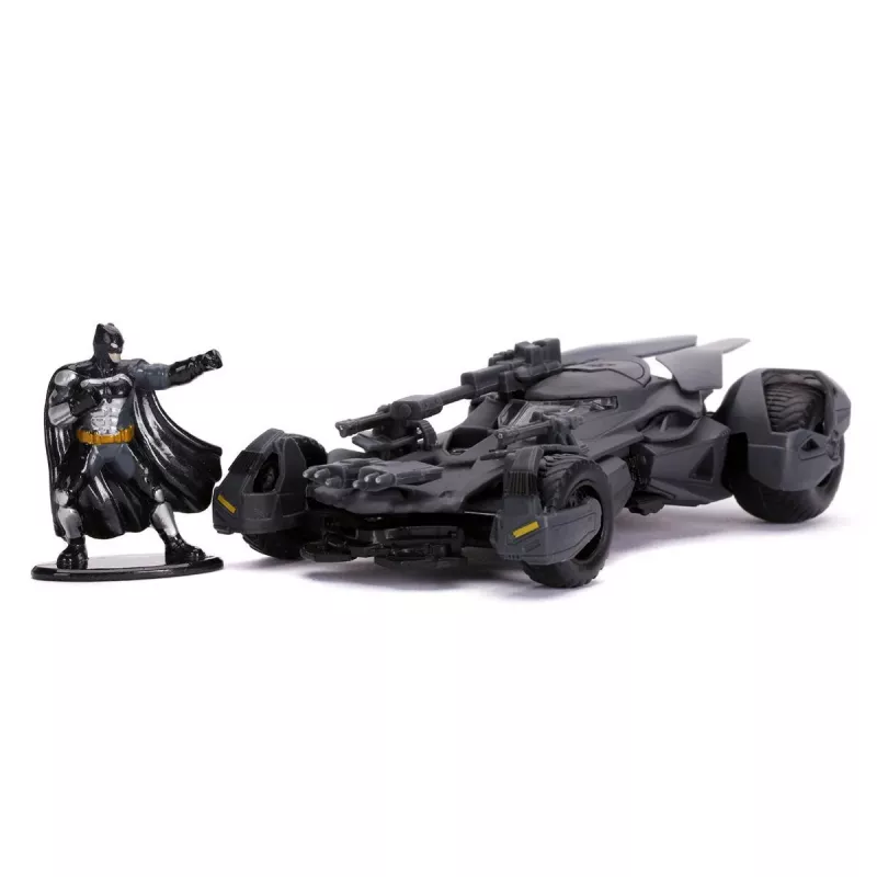 Jada pojazd Batman Batmobile 1:32 metalowy z figurką, mix wzorów