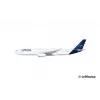 Plastikowy model samolotu REVELL Airbus A330-300 Lufthansa skala 1:144
