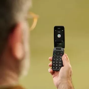 Panasonic KX-TU410EXB Telefon komórkowy typu clamshell Czarny