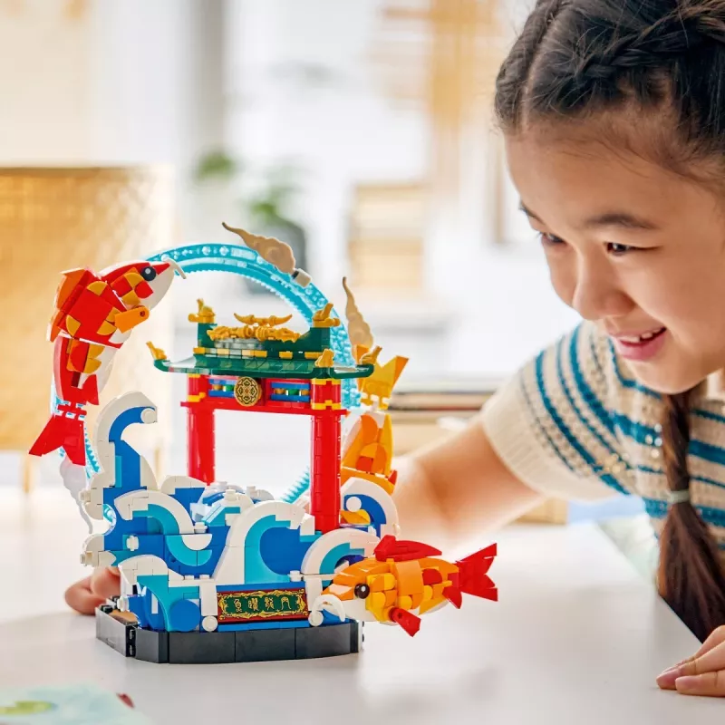 LEGO 80120 Zestaw konstrukcyjny Skaczący Karp Prosperity