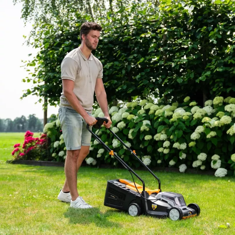 Batavia 18V Cordless Lawn Mower 32 cm - Tool Only - Max Cutting Area 200 m²