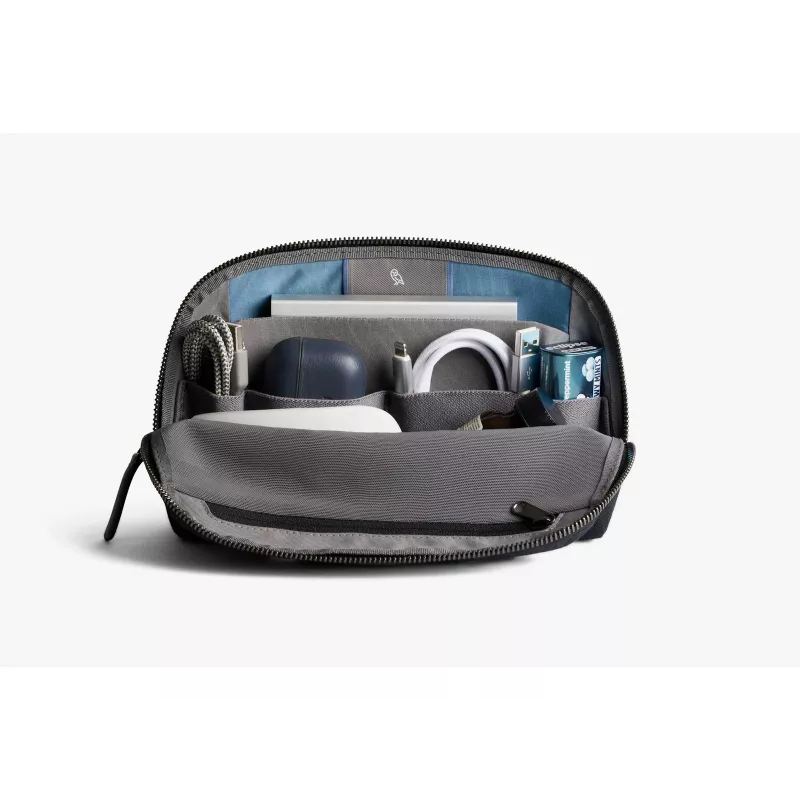 Bellroy Desk Caddy - Czarny organizer biurkowy na akcesoria mobilne