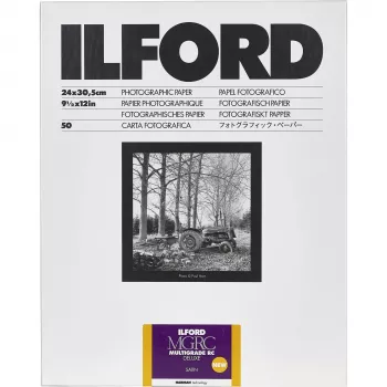 Papier fotograficzny ILFORD Multigrade RC Deluxe Glossy 25M 24x30 cm 50 arkuszy