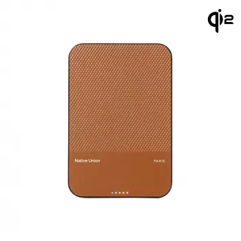 Native Union (Re)Classic Qi2 Power Bank - Magnetyczny Power Bank 5000 mAh Kompatybilny z MagSafe i Qi2, Kabel USB-C na USB-C 15 cm w zestawie (Tan)