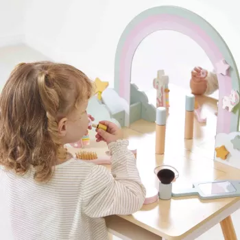 Janod Little Miss Unicorn Zestaw do Zabawy w Piękność z 10 Akcesoriami 3+