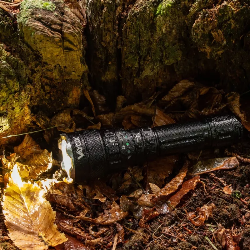 Vayox VA0099 LED Flashlight 1500 Lumens CREE XHP50 USB-C Rechargeable