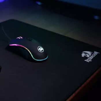 Podkładka pod mysz gamingowa Redragon P032 FLICK XL - Średnia, Czarna, Mikropleciona