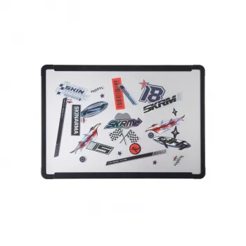 SKINARMA Henko Hard Shell Case do MacBook Air 15 cali M2 2023 / M3 2024 / M4 2025 / M5 2026, Frost Clear