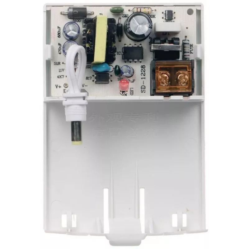 Zasilacz DELTA PROTEC 12V/1.5A 1749