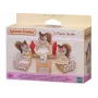 EPOCH Sylvanian Families Trzyczęściowa Grupa Siedząca - Zestaw Mebli do Salonu z Sofą, Fotelami, Stolikiem i Poduszkami