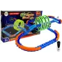 LEAN TOYS Tor wyścigowy świecący w ciemności z pętlami i samochodem zdalnie sterowanym