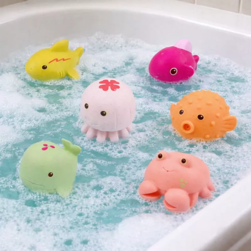 LEAN TOYS Zestaw 6 edukacyjnych gumowych zwierząt morskich do kąpieli i zabawy.