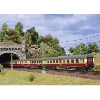 Märklin 43861 H0 model samochodu Volkswagen Garbus policyjny, zmontowany, skala 1:87