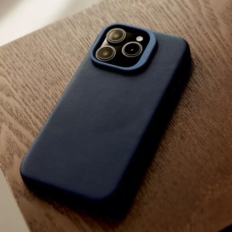 Skórzane etui tylne Decoded na iPhone 16 Pro Max, kompatybilne z MagSafe, granatowe