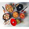 Pyrex żeliwne owalne naczynie do zapiekanek 3,8 l czerwone 29x21 cm
