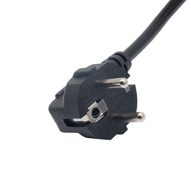 Przewód zasilający Akyga AK-NB-02A do zasilaczy notebooków Dell, CEE 7/7 na płaską wtyczkę 3-pin, 3x 0,5 mm², 1,5 m, czarny