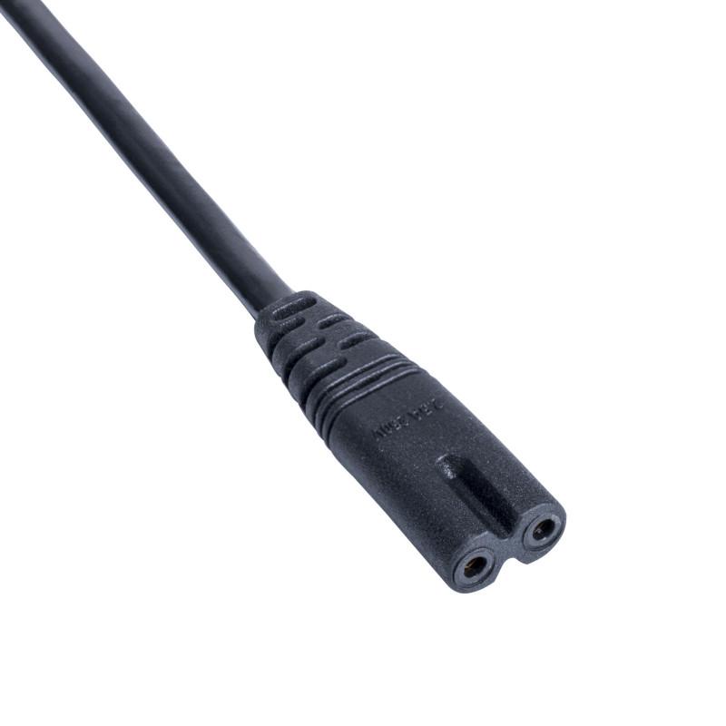 Kabel zasilający Akyga AK-AG-03A UK BS 1363 (typ G) – IEC C7 (ósemka), CCA 2 x 0,5 mm², 1,5 m, czarny