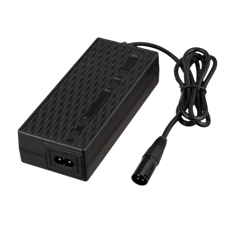 Ładowarka do rowerów i hulajnóg elektrycznych Akyga AK-EV-03 do akumulatorów 36 V, 42 V / 2 A, 84 W, wtyk XLR 3-pin, 1 m