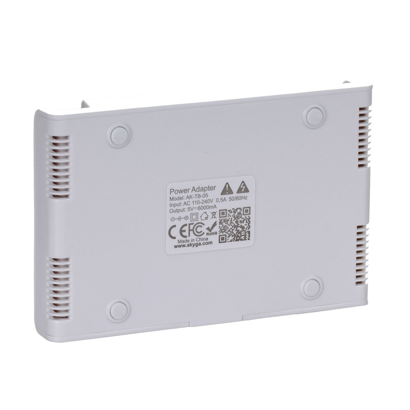 Uniwersalny zasilacz Akyga AK-TB-05 5.0V / 6.0A 30W 4x USB A 1.5m