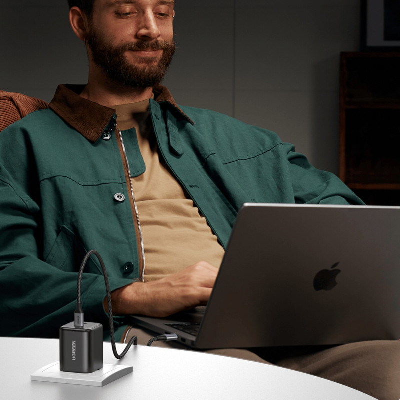 Ładowarka Ugreen X526 45 W, 2 x USB-C, GaN, czarna